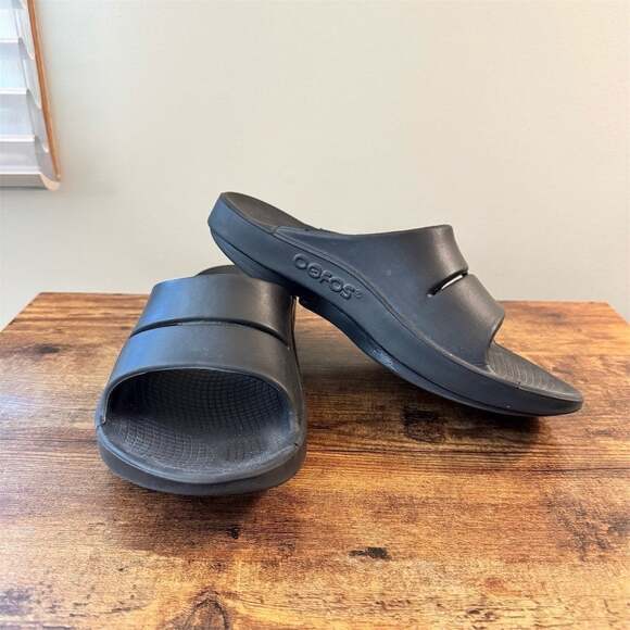OOFOS Shoes - OOFOS OOahh Recovery Slide Sandals Unisex Black Comfort Slip-On